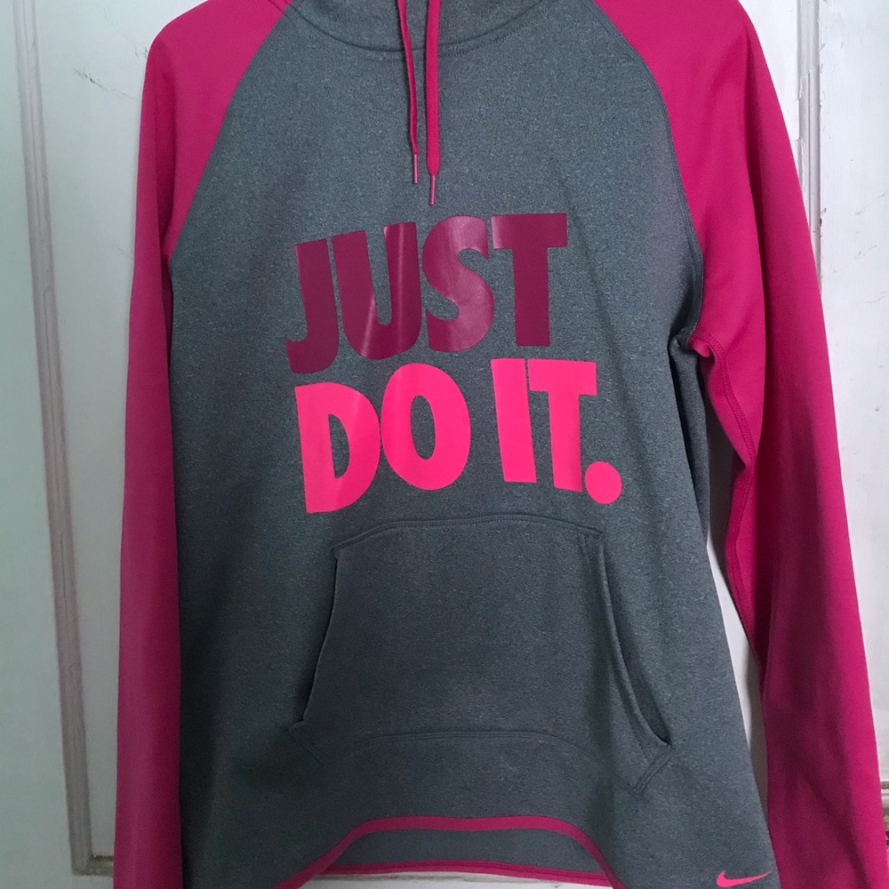Nike woman’s hoodie
